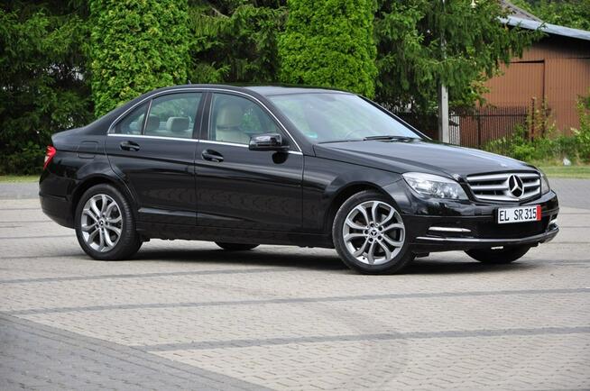 Mercedes C 200 1,8Benz 183KM Avantgarde Xenon Skóry Navi H&K Alufelgi PDC Super Stan