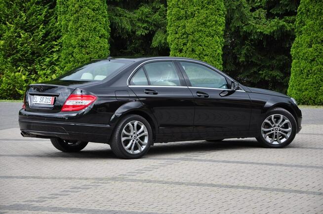 Mercedes C 200 1,8Benz 183KM Avantgarde Xenon Skóry Navi H&K Alufelgi PDC Super Stan