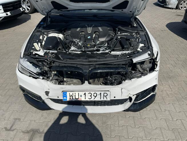 M550i XDrive Mpakiet Kamery360 Skóra Harman Pamięć