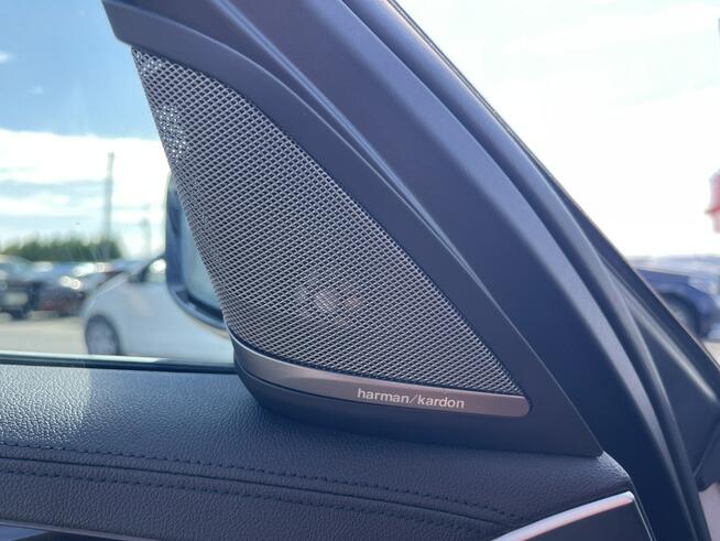 M550i XDrive Mpakiet Kamery360 Skóra Harman Pamięć