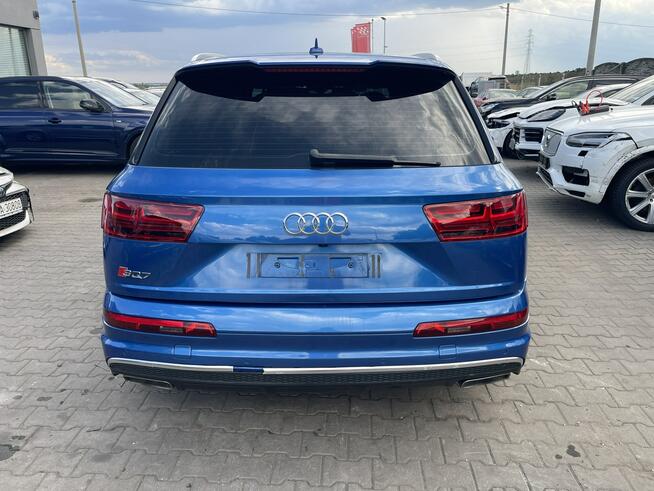 Audi SQ7 EU Quattro HAK Kamera Pneumatka Panorama 435 KM