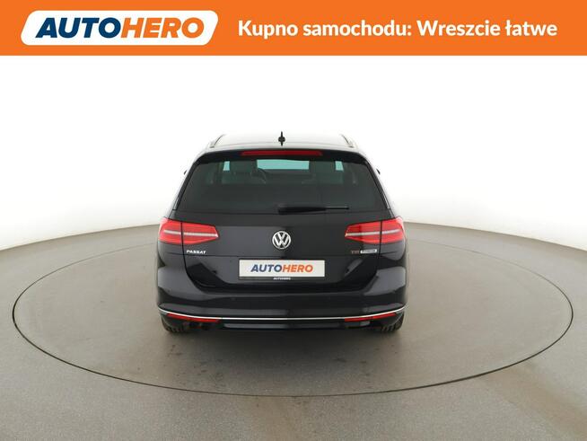 Volkswagen Passat Variant DSG jasne skóry navi klima auto grzane fotele czujniki parkowania