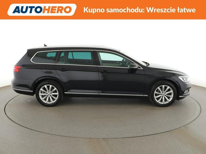 Volkswagen Passat Variant DSG jasne skóry navi klima auto grzane fotele czujniki parkowania