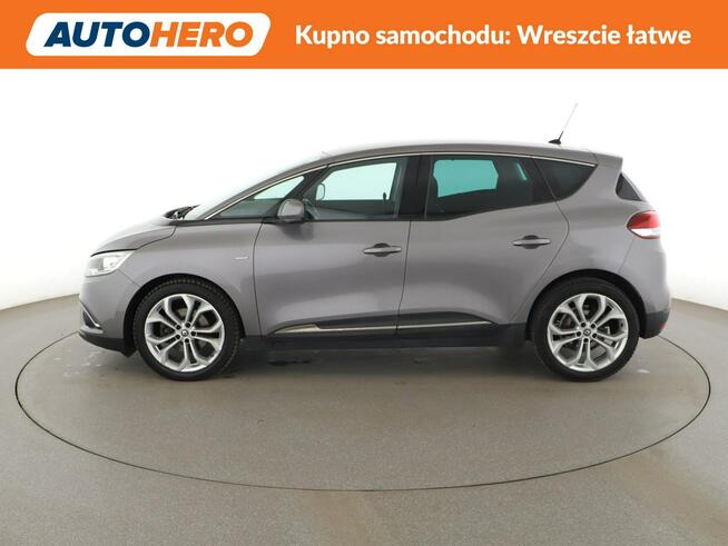 Renault Scenic led navi grzane fotele manual niski przebieg auto klima