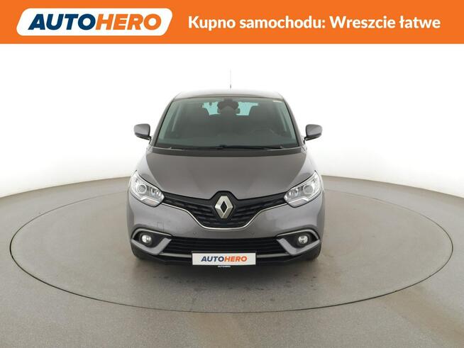 Renault Scenic led navi grzane fotele manual niski przebieg auto klima