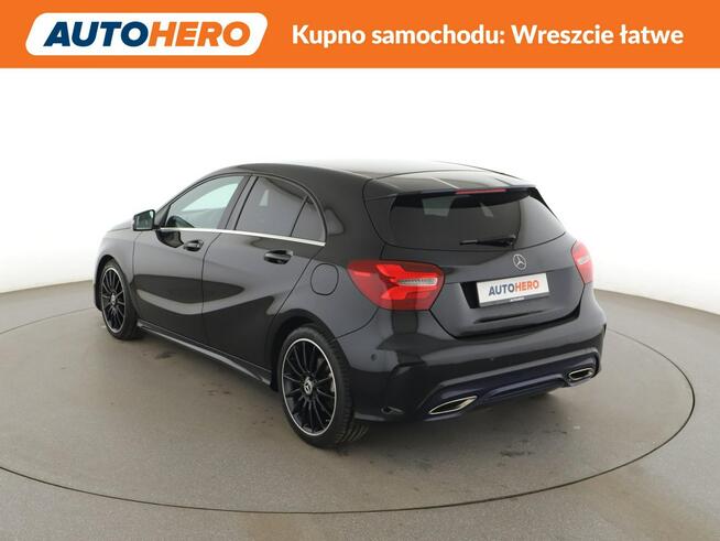 Mercedes A 180 AMG-line auto klima pdc navi kubełki grzane fotele