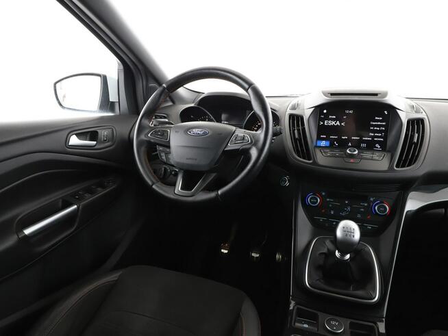 Ford Kuga skóra/alcantara bi-xenon navi grzane fotele klima auto grzana kierowni
