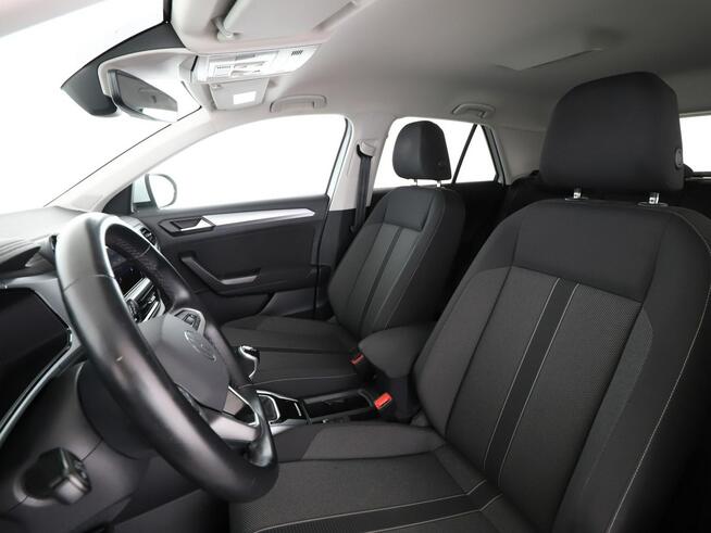 Volkswagen T-Roc full LED virtual cocpit klima auto grzane fotele czujniki parkowania