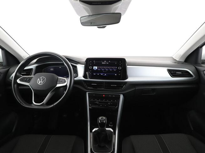 Volkswagen T-Roc full LED virtual cocpit klima auto grzane fotele czujniki parkowania