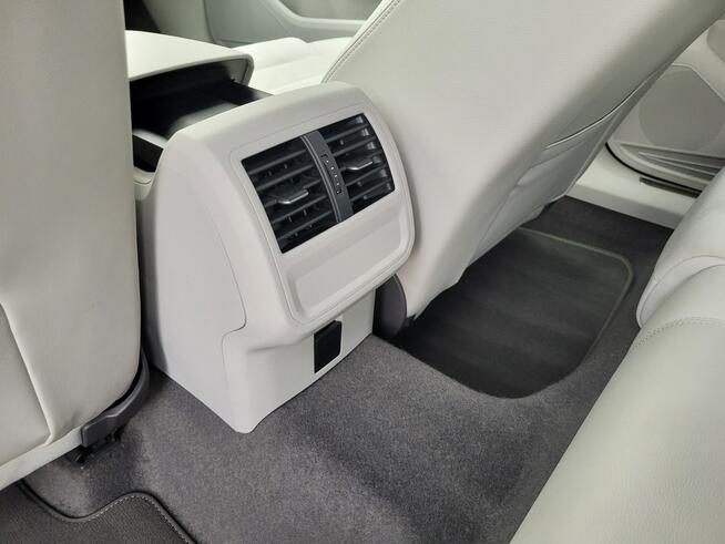 Volkswagen Passat fv23%/200KM/Automat/68 tys km przebiegu/12 msc gwarancji