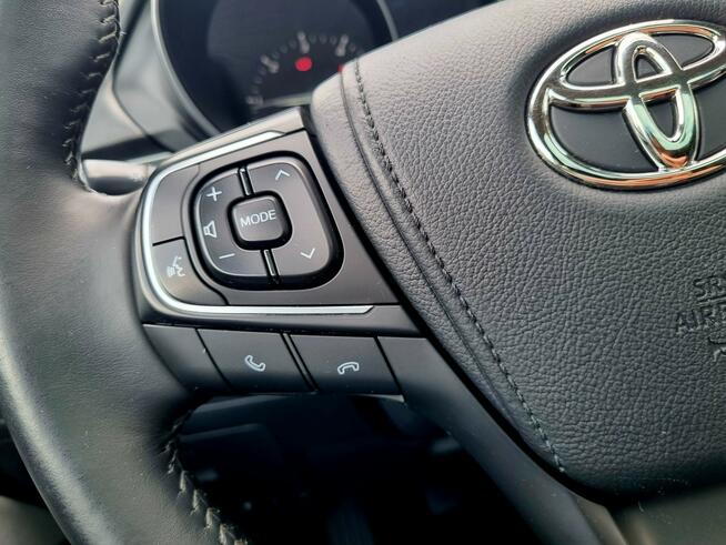 Toyota Avensis Lift Serwis LED Bixenon Panorama Navi Kamera Climatronic Gwarancja!