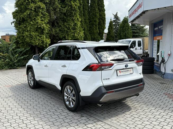 Toyota RAV-4 Rezerwacja