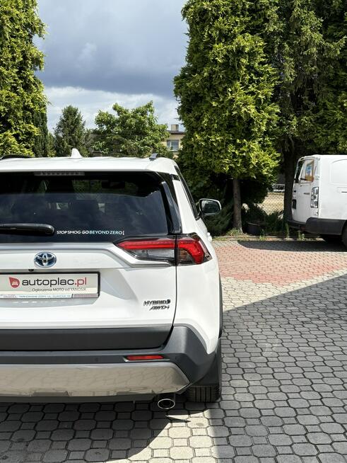 Toyota RAV-4 Rezerwacja