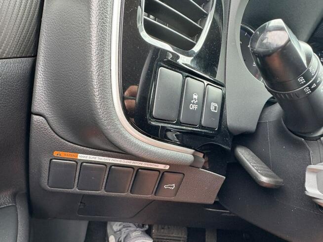OUTLANDER 4x4 Nowy Model Oryginał Lakier Przebieg Bogata Opcja
