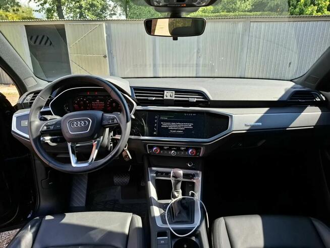 Audi Q3 z 2022 roku w wersji S-line