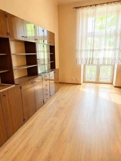 Mieszkanie w kamienicy dwa balkony