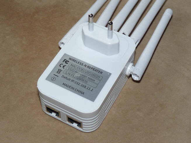 Repeater Wi-Fi AP 2,4 GHz 300 Mb/s router 6 anten