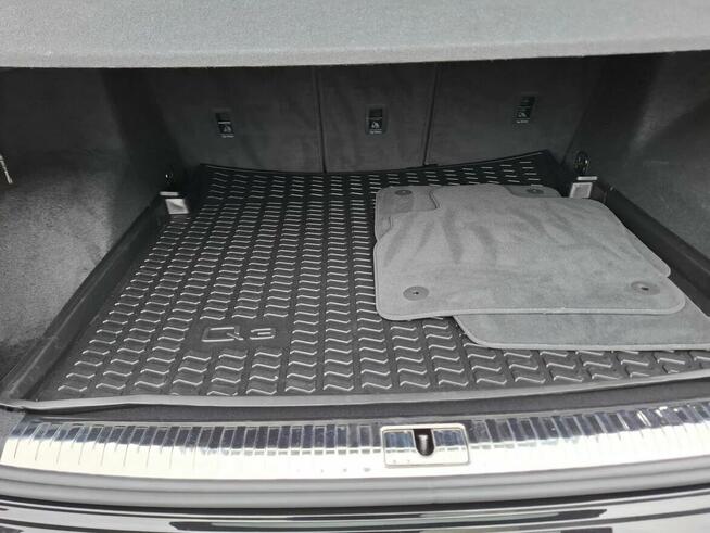 Audi Q3 z 2022 roku w wersji S-line