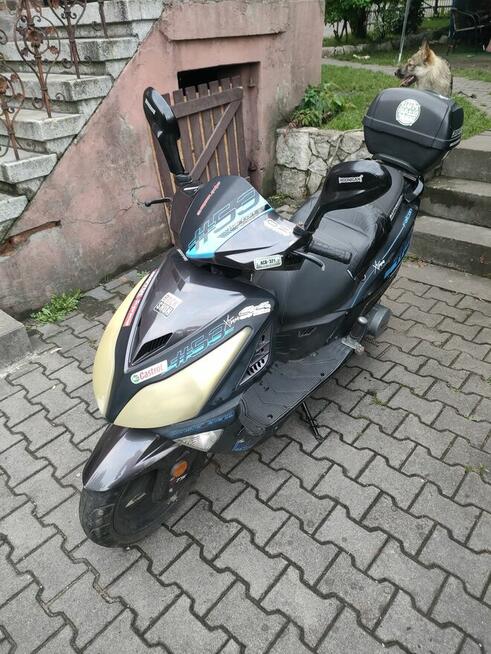 Skuter 125cm3