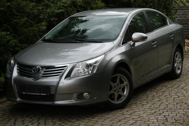 Toyota Avensis 147 KM Benzyna Przebieg 96 tys km Sedan