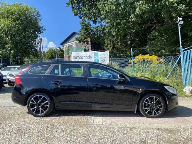 Volvo V60 1.6T4 180 KM bi xenon ledy automat full serwis bezwypadkowy 1.r.gwaran