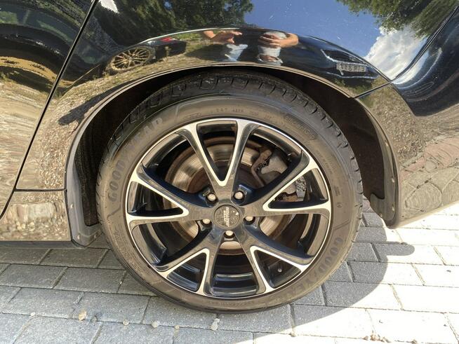 Volvo V60 1.6T4 180 KM bi xenon ledy automat full serwis bezwypadkowy 1.r.gwaran
