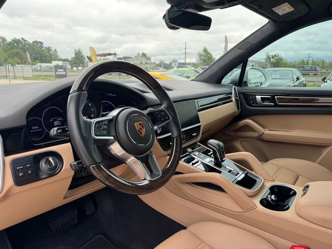 Porsche Cayenne, 2022