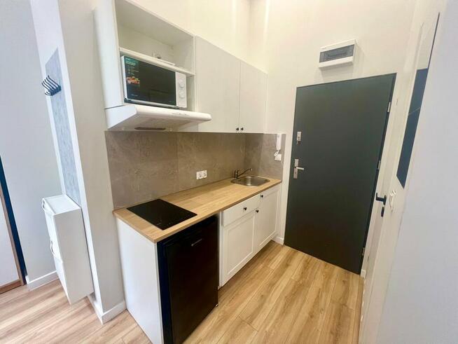 Funkcjonalne studio z antresolą - Małachowskiego52