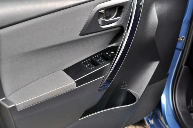 Toyota Auris _1.8 136KM_HYBRID_Full Led_Alkantara_Navi_Full Opcja_