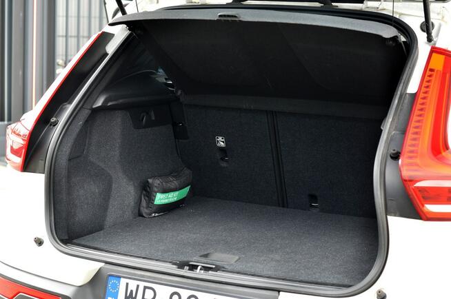 Volvo XC 40 1,5 T3 163Km Automat Full Led Tablet Kamera Serwis