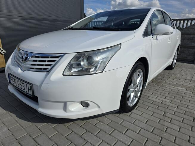 Toyota Avensis 2.0 127ps D-4D Klimatronic Tempomat Alusy Czujniki Parkowania Xenon