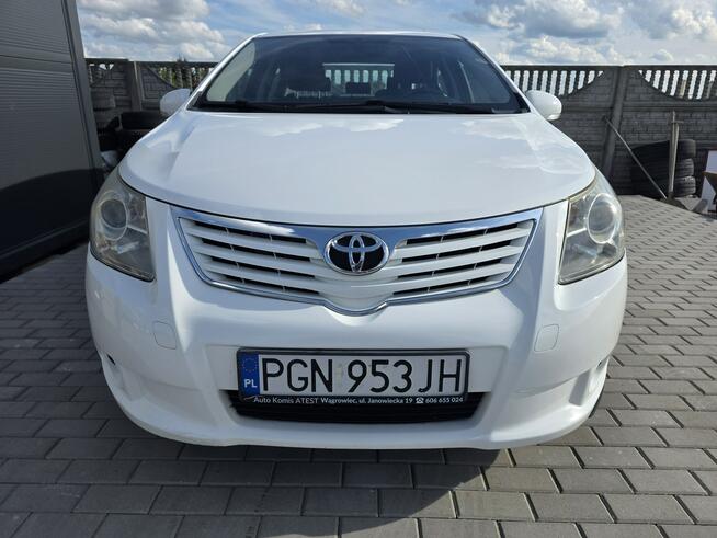 Toyota Avensis 2.0 127ps D-4D Klimatronic Tempomat Alusy Czujniki Parkowania Xenon