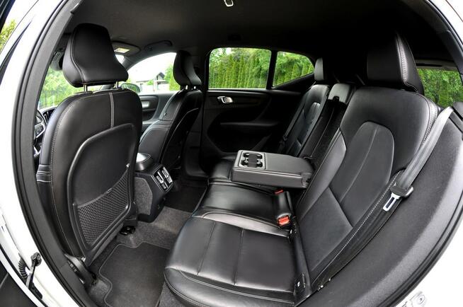 Volvo XC 40 1,5 Benzyna 130KM T2 Full Led Navi Pdc Full Opcja
