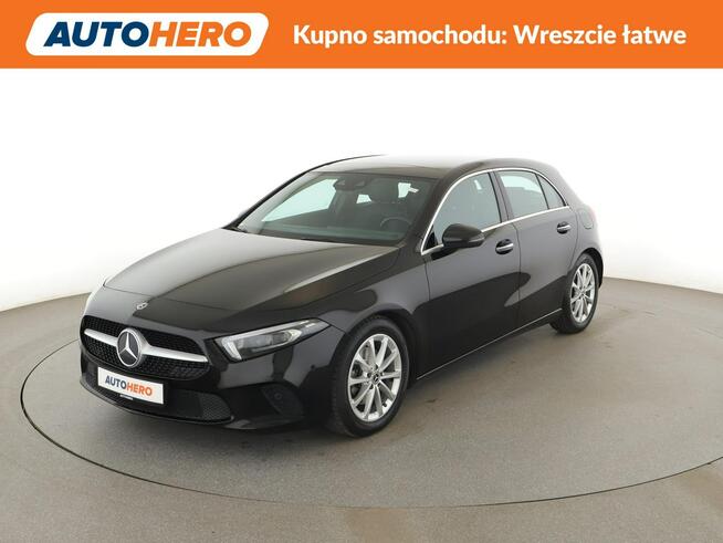 Mercedes A 200 Automat Półskóra navi Kamera cofania Klimatyzacja Podgrzewane fotele