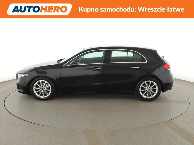Mercedes A 200 Automat Półskóra navi Kamera cofania Klimatyzacja Podgrzewane fotele