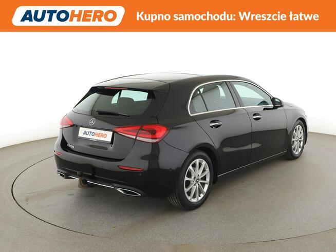 Mercedes A 200 Automat Półskóra navi Kamera cofania Klimatyzacja Podgrzewane fotele