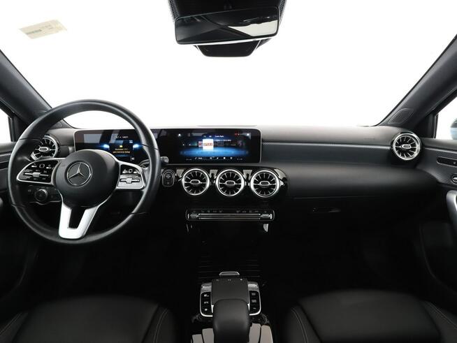 Mercedes A 200 Automat Półskóra navi Kamera cofania Klimatyzacja Podgrzewane fotele