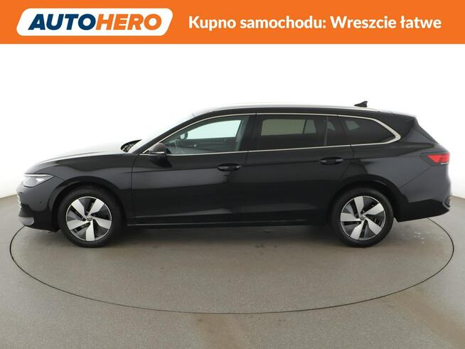 Volkswagen Passat Variant mHEV automat full LED virtual cocpit el. sterowanie i grzane fotele na