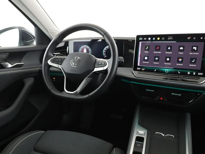 Volkswagen Passat Variant mHEV automat full LED virtual cocpit el. sterowanie i grzane fotele na