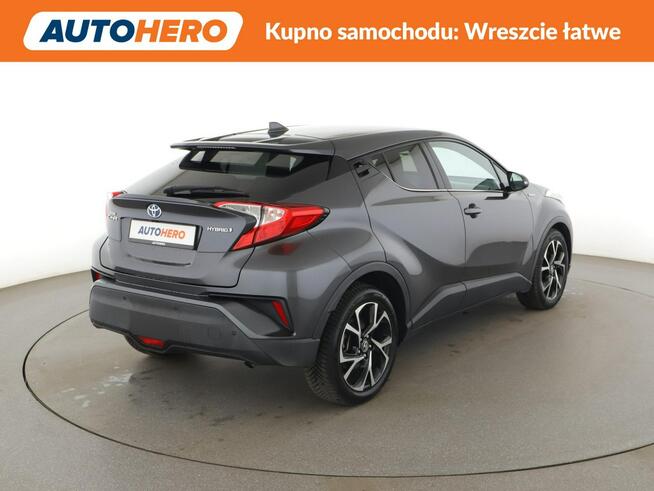 Toyota C-HR automat navi grzane fotele kamera LED