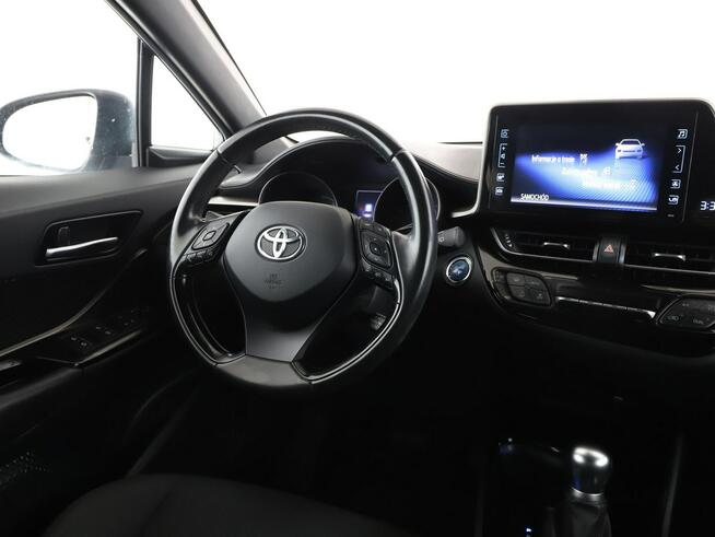 Toyota C-HR automat navi grzane fotele kamera LED