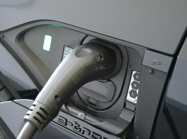 Audi SQ8 e-tron 503KM Quattro B&O VirtualPlus Matrix Kamera360 TempomatACC Pneumatyka