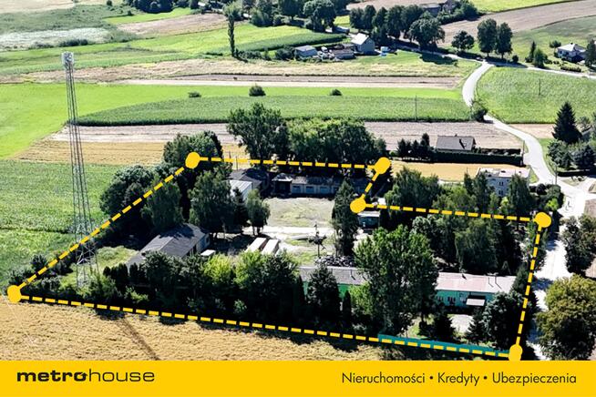 Kompleks przemysłowy przy DK 74 - hale i magazyny