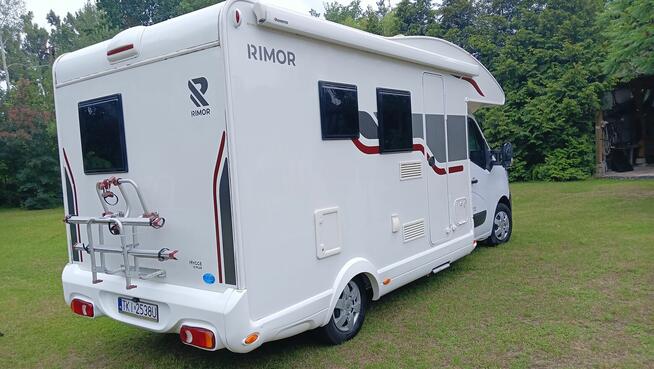 samochód kampingowy rimor