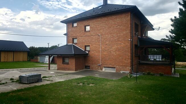 Dom z potencjałem biznesowym – duża działka (6500 m²), dom i
