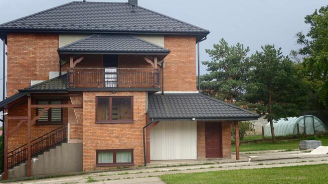 Dom z potencjałem biznesowym – duża działka (6500 m²), dom i