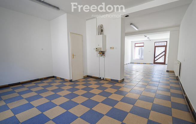 Atrakcyjny lokal użytkowy 53,60 m² z witryną