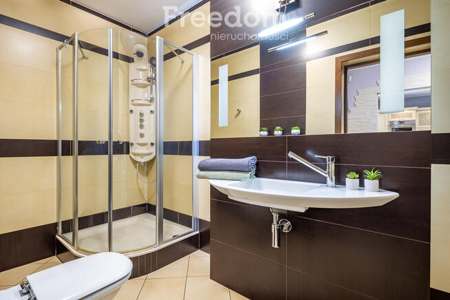 Gotowy dom 254 m² w otoczeniu lasu!
