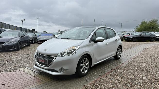 Peugeot 208 1.2 vti 82 KM panorama klima Navi tablet podg.fotele zamiana 1.r.gwara