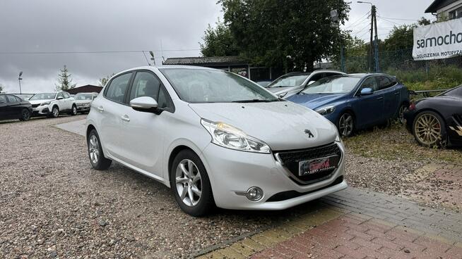 Peugeot 208 1.2 vti 82 KM panorama klima Navi tablet podg.fotele zamiana 1.r.gwara